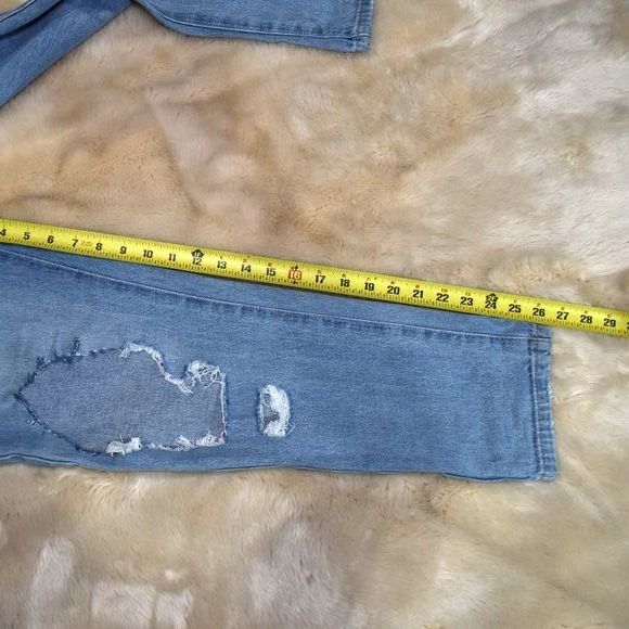 Vervet High Rise Super Destroyed Distressed Jeans Size 27 Blue Denim - Picture 12 of 16